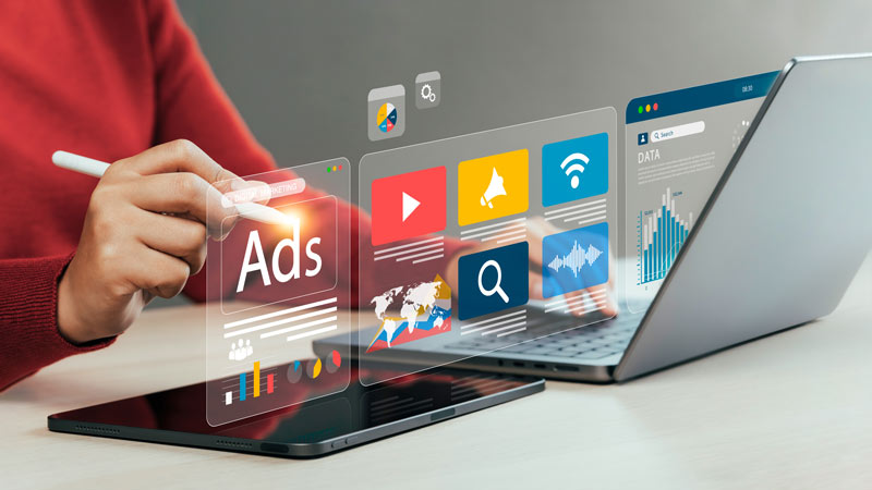 Marketing & Growth